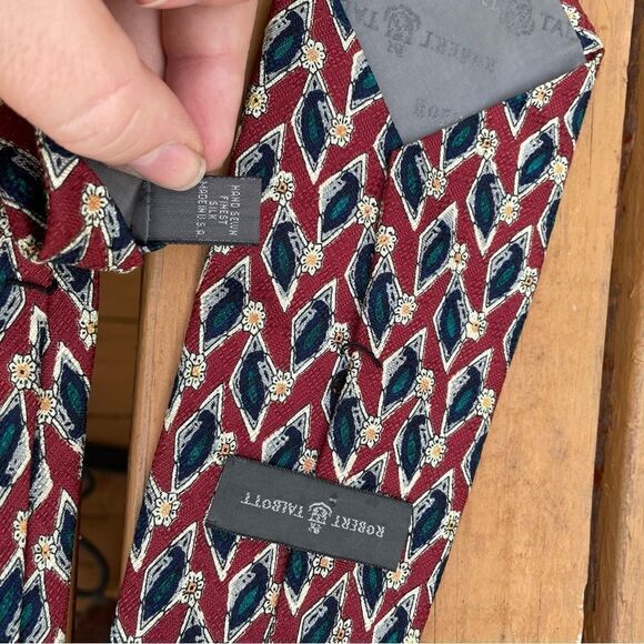 Robert Talbott Necktie Textured Silk Red Green‎ Floral Abstract Geo - Picture 2 of 4